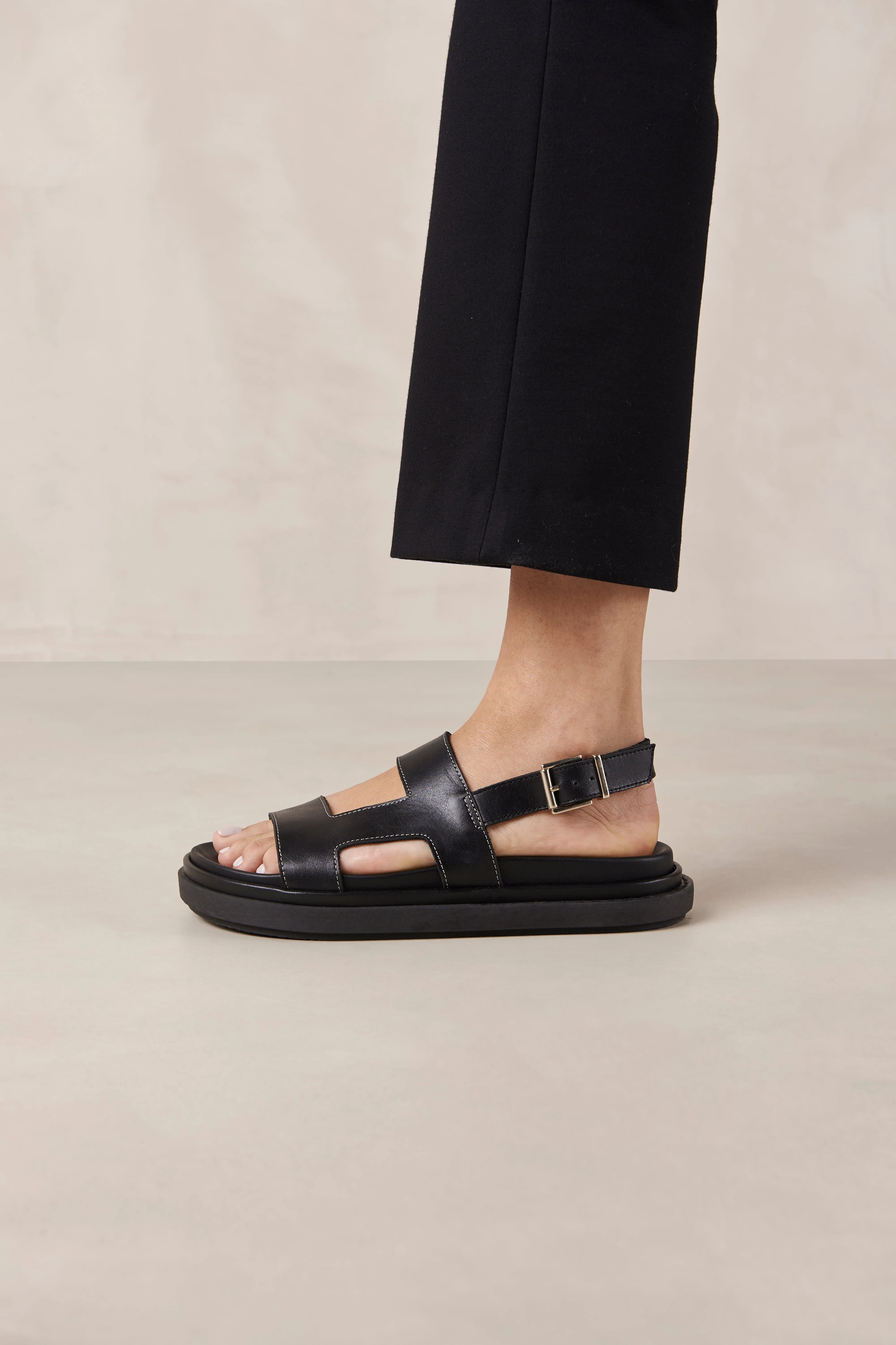 Lorelei Leather Sandals - Black