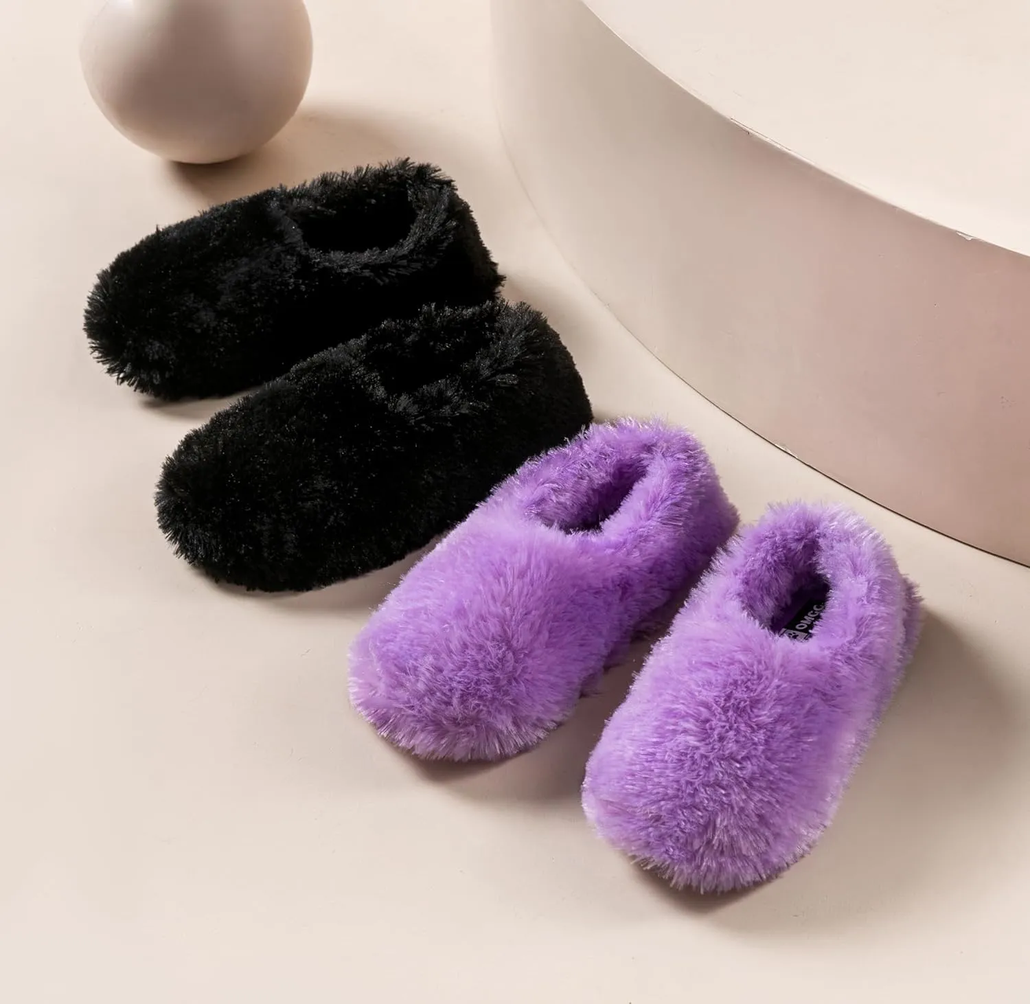 Onmygogo Fuzzy Winter Indoor Slippers for Women
